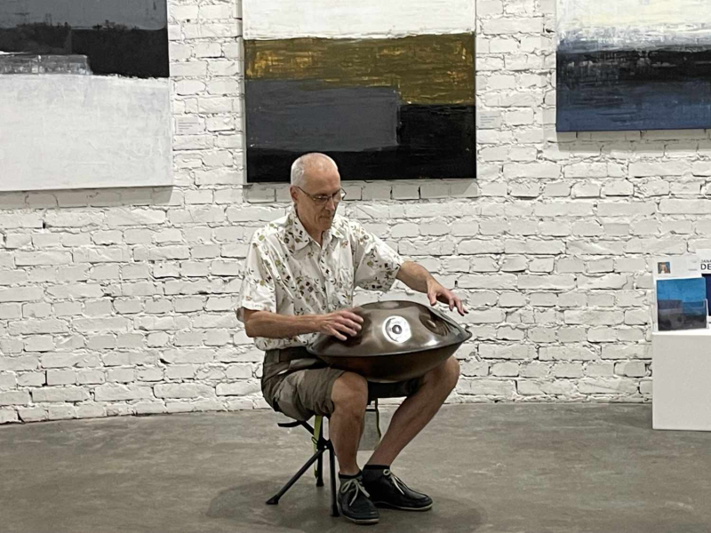 Special Guest zum Abschluss: Markus Scheurer/ Handpan, Klangimprovisation, Foto: Klinkhammer